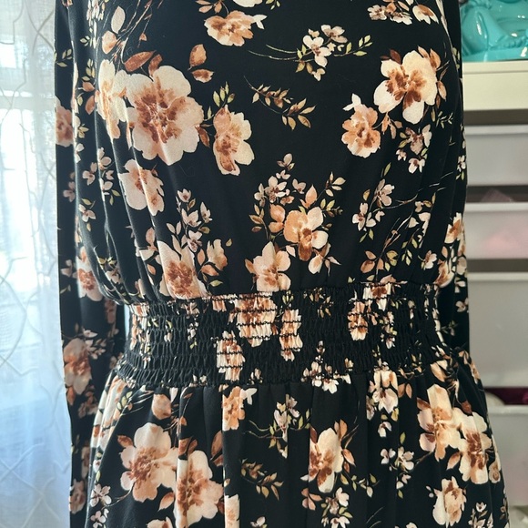 FLORAL DRESS SMALL - Picture 6 of 6